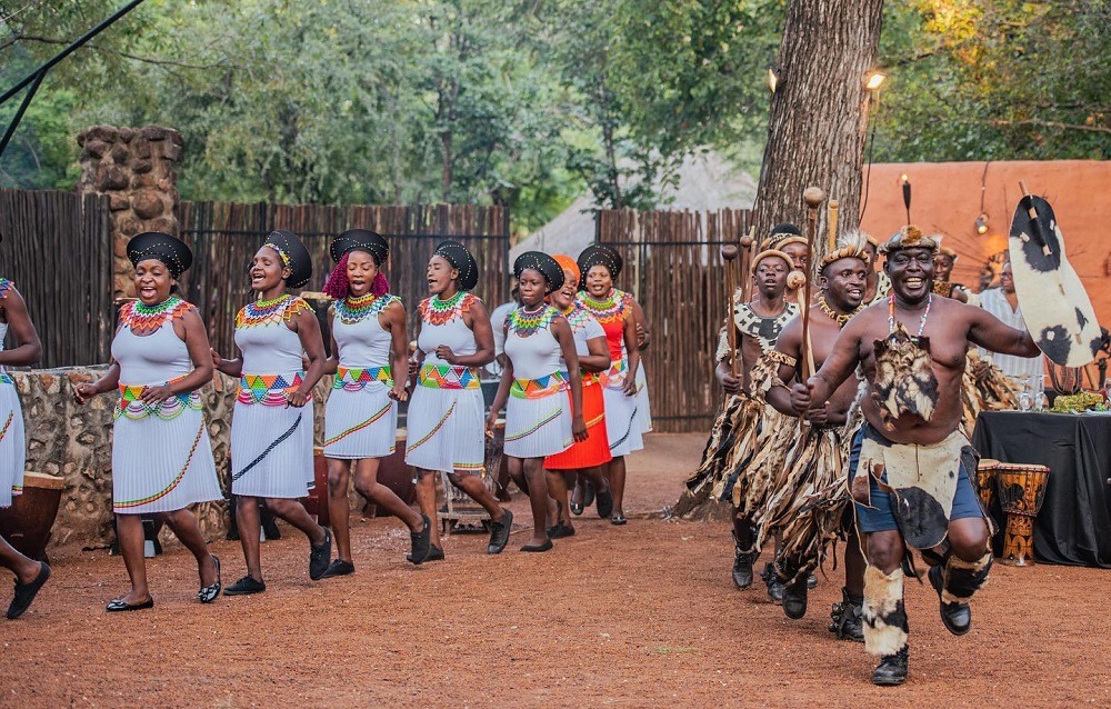 Mukuni Boma Dinner