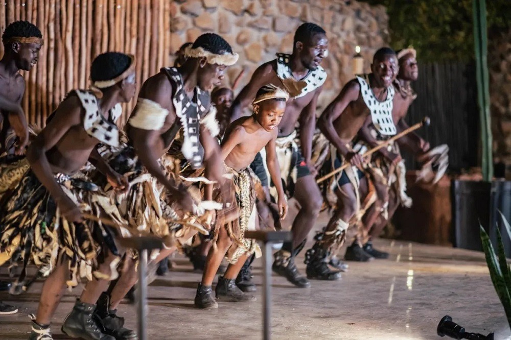 Mukuni Boma Dinner